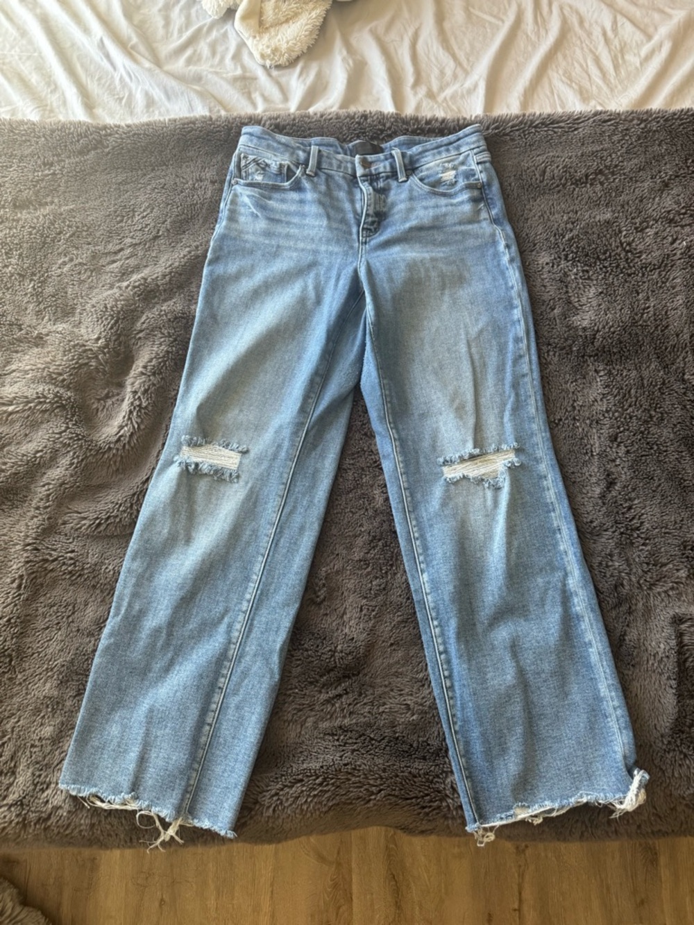Blue Distressed Wide-Leg Women’s Jeans